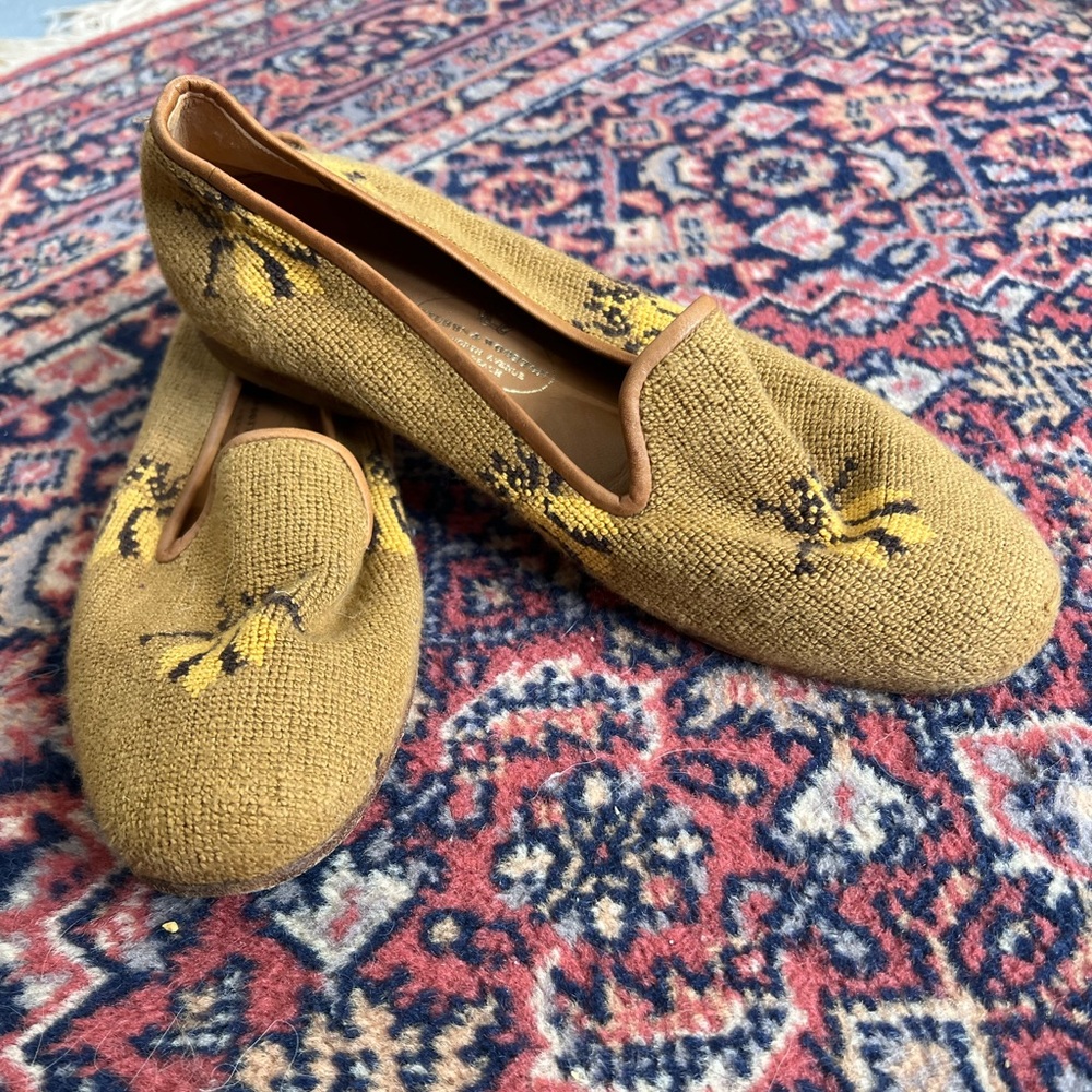 Stubbs & Wootton bee needle point loafers size 8.5